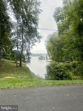 Lakefront Land in Louisa, Virginia
