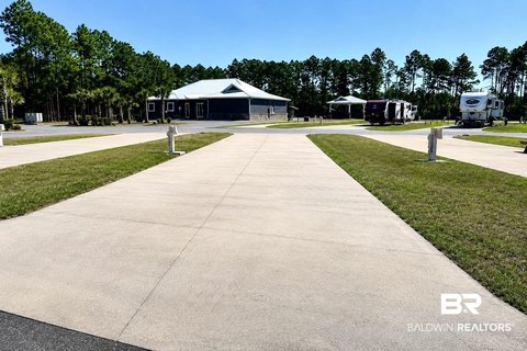 Deeded Pull-Through RV Lot