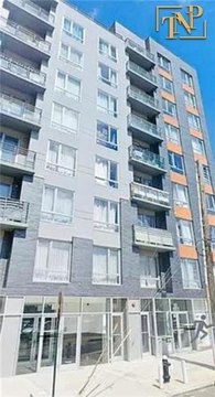 Spacious Commercial Condo in Queens