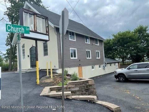 Renovated Office Suites in Morganville