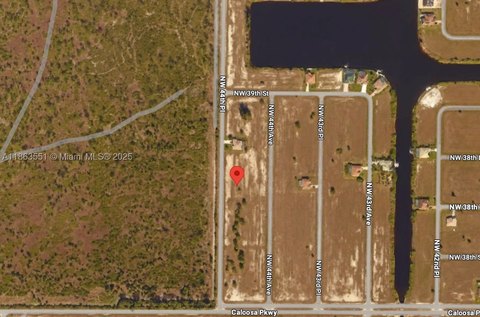 Residential Lot in Cape Coral