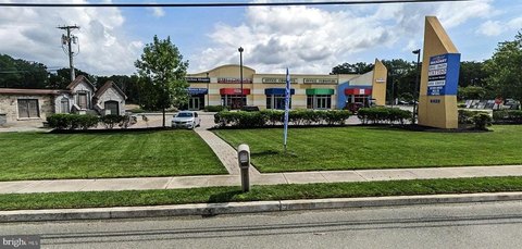 High-Exposure Retail Strip Center Site