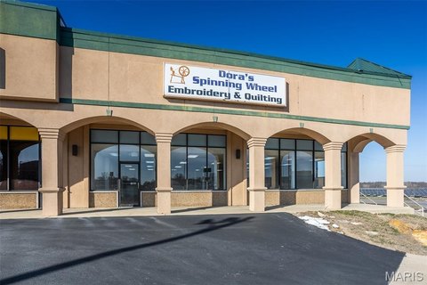 Retail/Office Free Span Suite