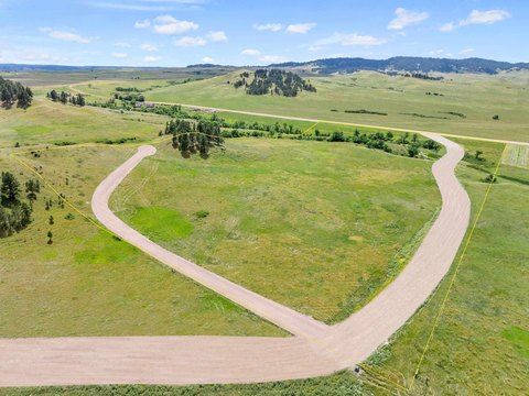 LAND - Belle Fourche, SD