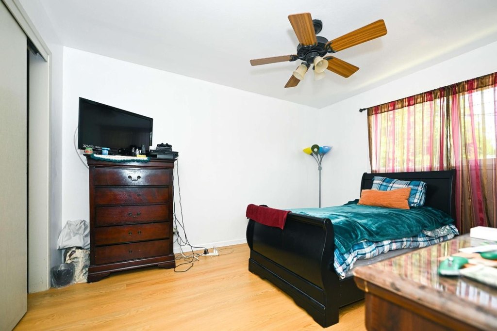 Picture 9