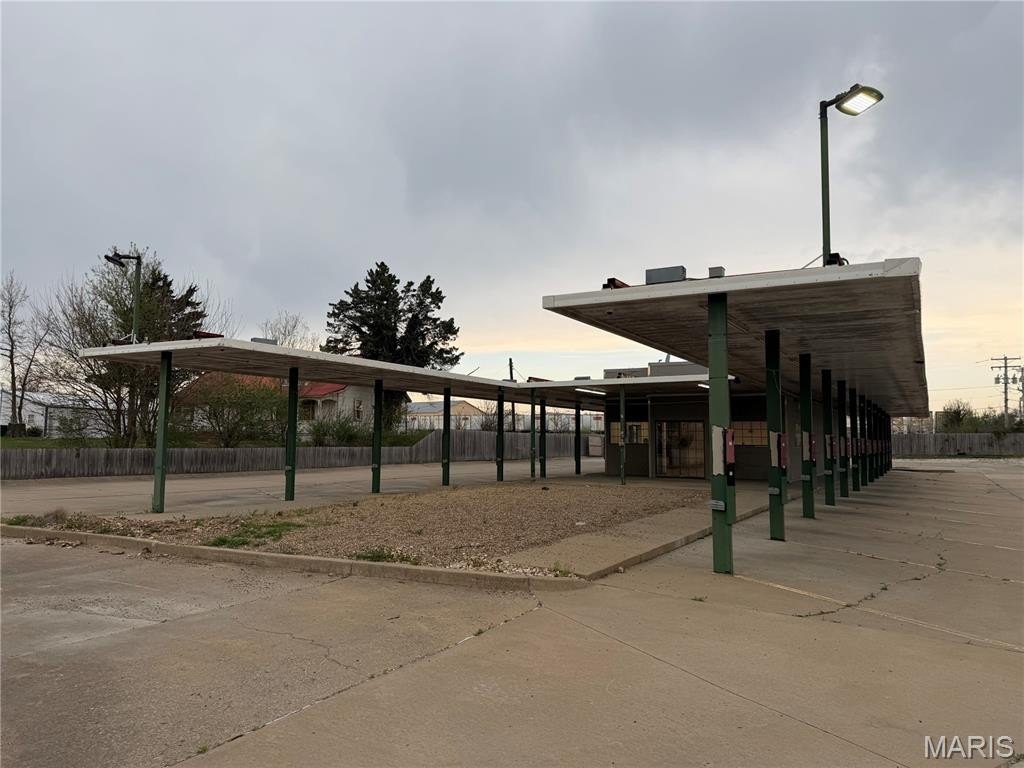 Former Drive-In Restaurant for Lease