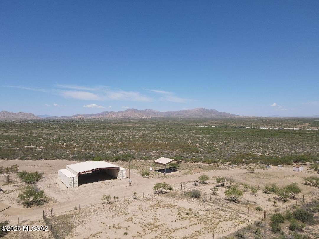 Scenic Dragoon Land with Barn