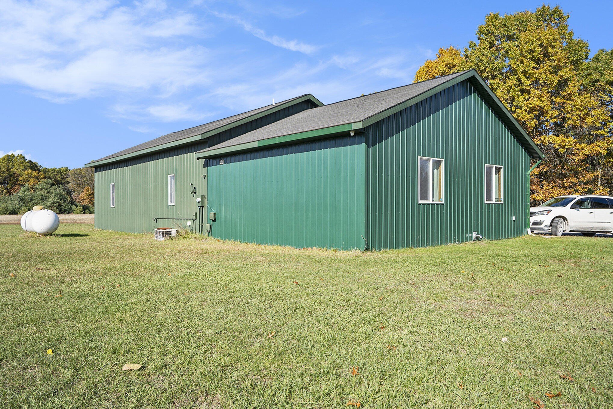 Versatile Commercial Building in Newaygo