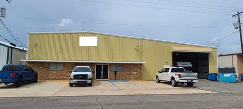 Versatile Commercial Property in Morgan City