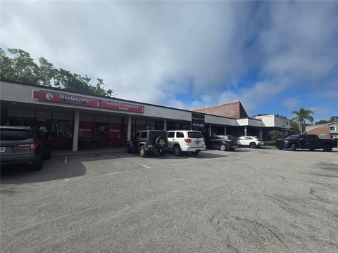 Fully Leased Retail Shopping Center