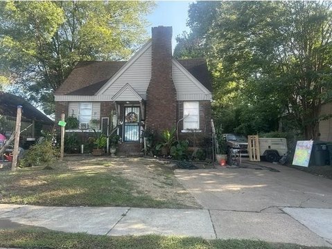 Occupied Midtown Duplex