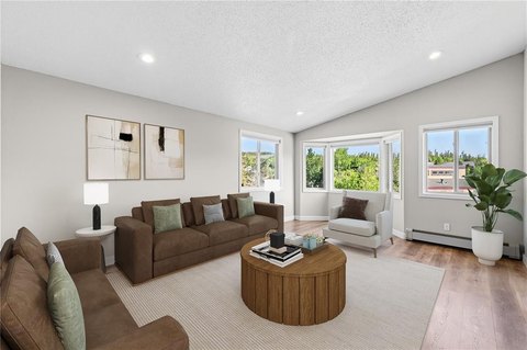 Updated Duplex with Mountain Setting