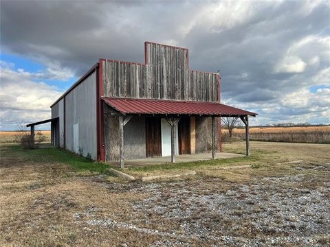 Chouteau Commercial Property For Sale