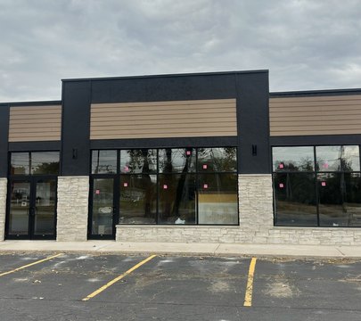 Retail Space in Palos Hills