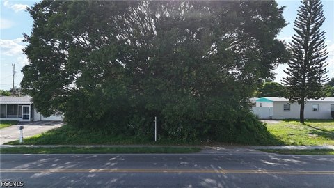 LAND - Lehigh Acres, FL