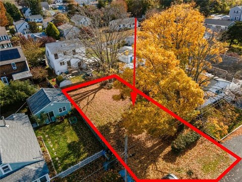 Vacant Lot in Portsmouth, RI