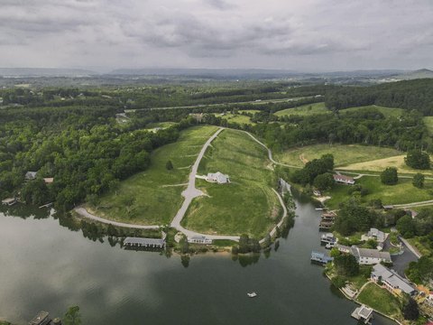 Lakefront Land in Upscale Community