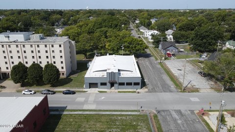 Downtown Joplin Landmark Showroom Garage