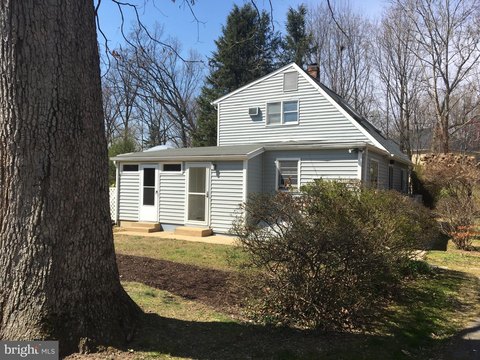 Secluded Oakton Land Parcel
