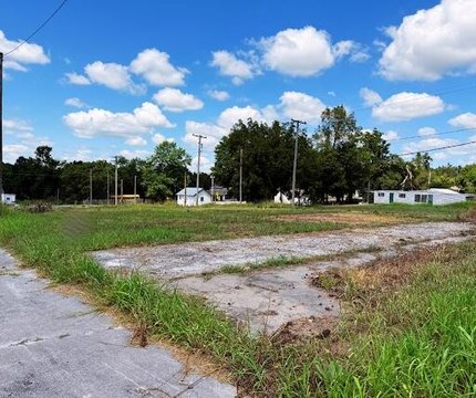 Commercial Lot in Central Everton