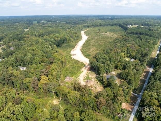 Secluded Acreage Estate Lots Available
