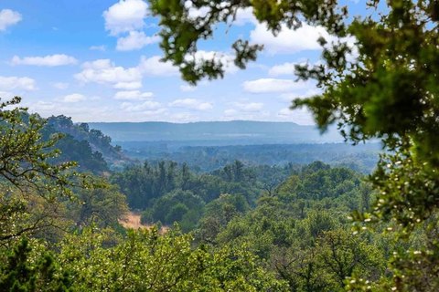 Fredericksburg Hill Country Ranch Retreat