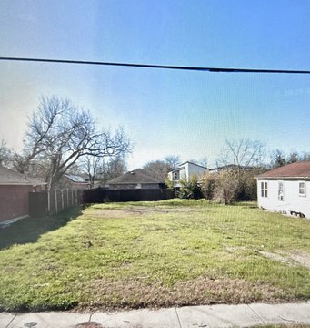 Land, Dallas, TX