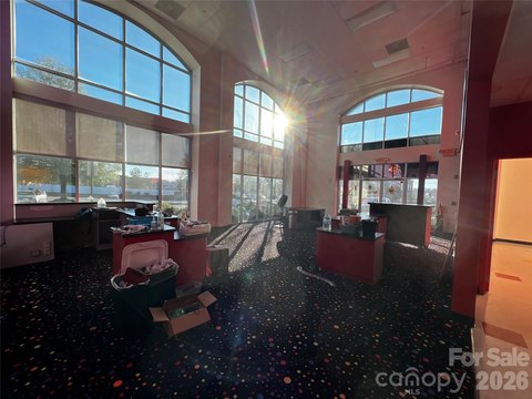 Northlake Pavilion Corner Unit