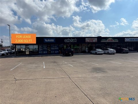 Restaurant Space in High-Traffic Area