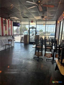 Restaurant Space in High-Traffic Area