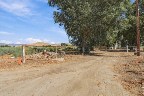 Land, Woodlake, CA