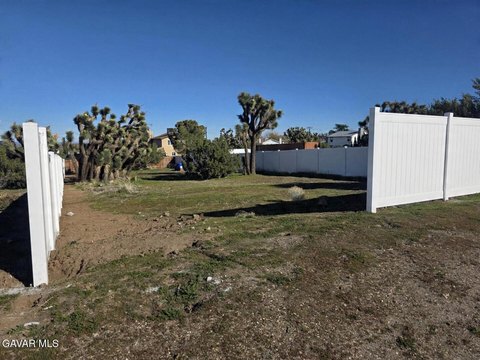 Residential Land in Palmdale, CA
