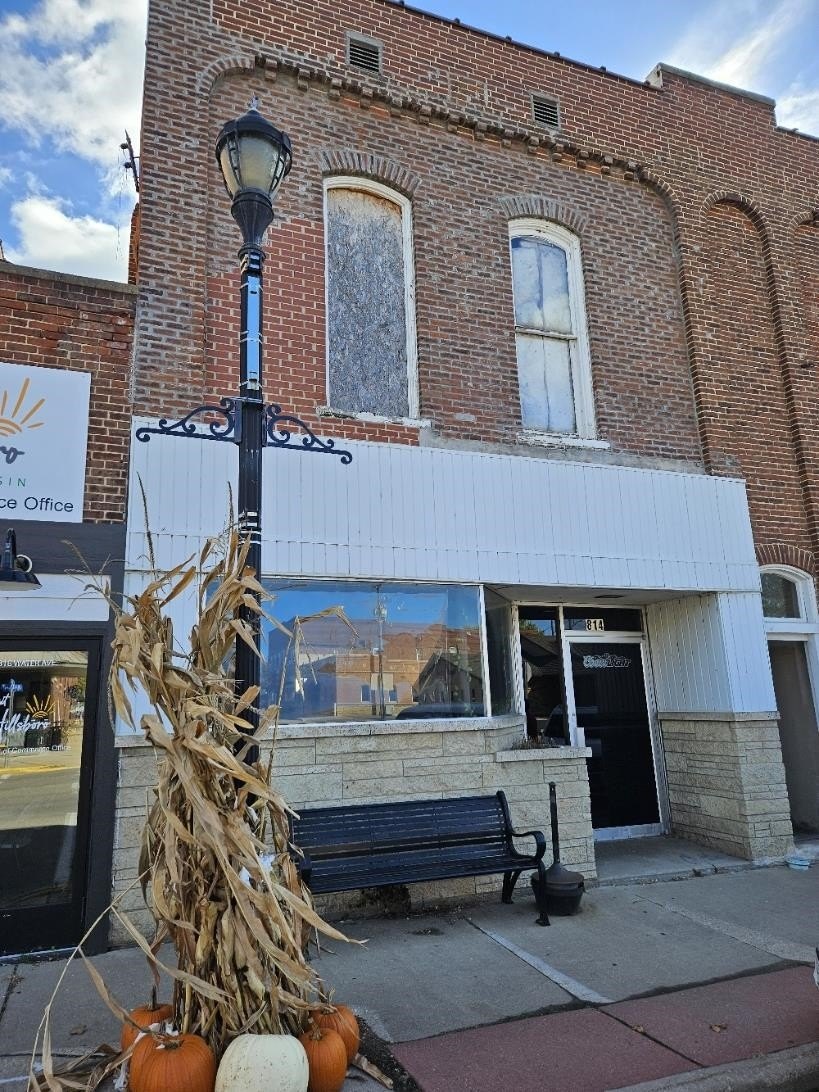 Revitalized Commercial Space with Apartment