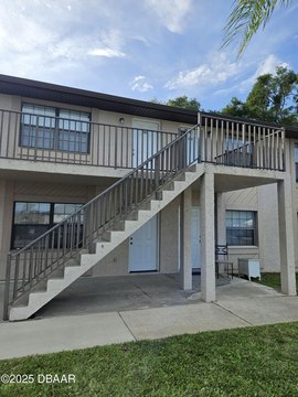 Renovated Condo in Daytona Beach