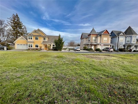 Ready-to-Build Lot in Lakeport