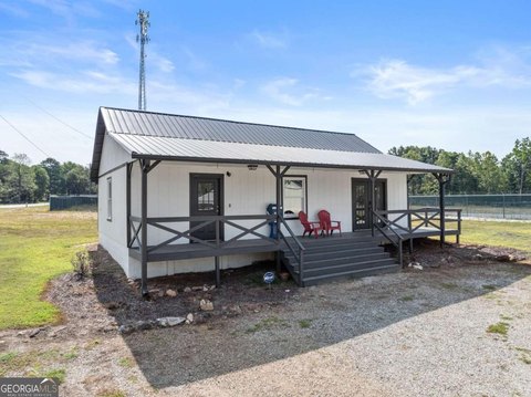 Renovated Office Space in Dahlonega