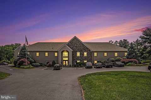 Modern Office Building For Lease