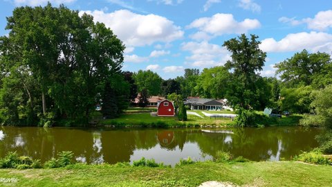 LAND - Mount Clemens, MI