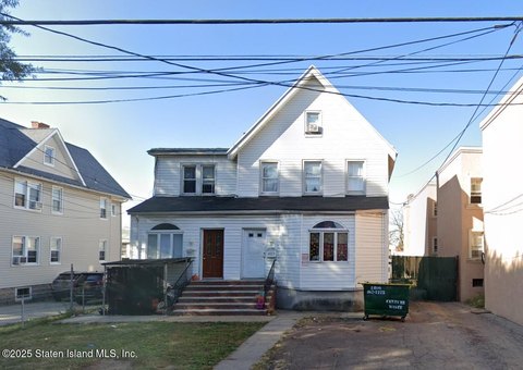 Versatile Staten Island Commercial Property