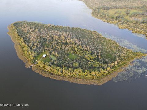 Florida Island Property on Lake Griffin