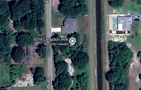 Waterfront Lot in Fort Myers