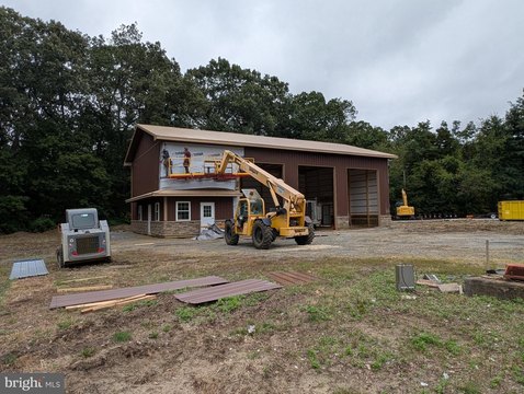 New Auto Sales/Service Facility