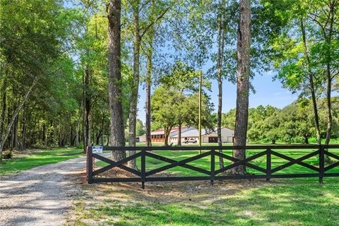 Commercial Land With Arena