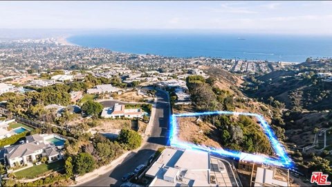 Land, Los Angeles, CA