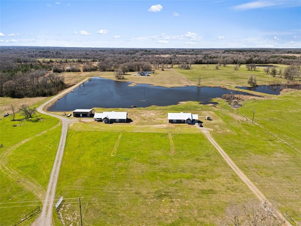 Spacious Pittsburg Estate with Pond