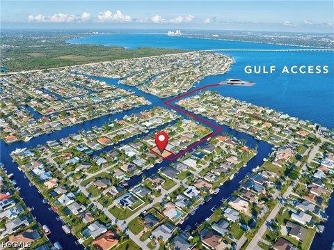 Gulf-Access Waterfront Building Lot