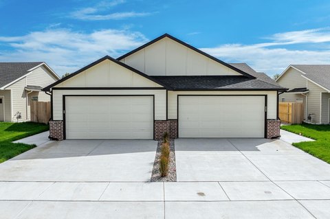 New Duplex in Briarbrook