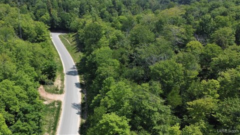 Expansive Land Parcel in Munising