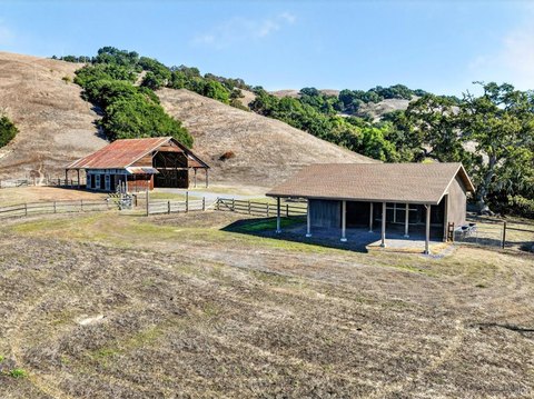 Residential Acreage with Park-Like Settings