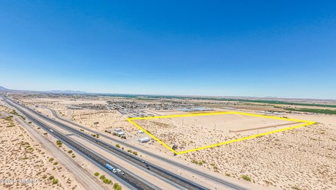 Expansive Land Parcel in Berino